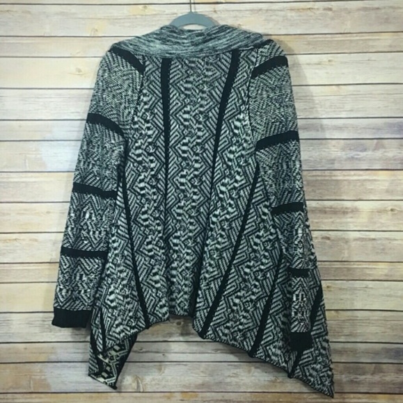 Hem & Thread Printed Waterfall Open Cardigan - Picture 2 of 3